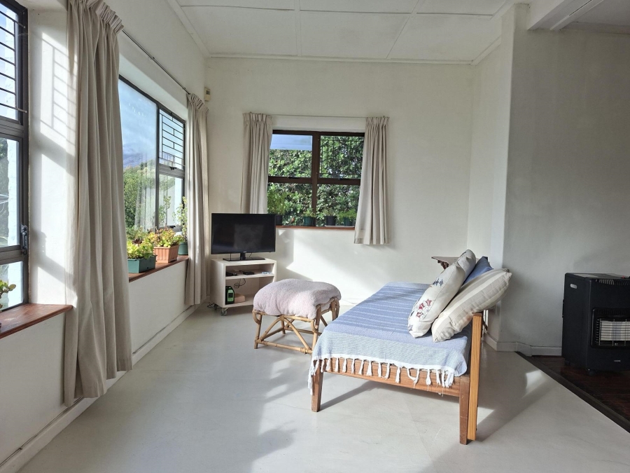 6 Bedroom Property for Sale in Pringle Bay Western Cape